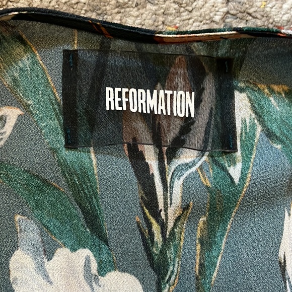 Whitby Reformation Dress (S) - Picture 3 of 6